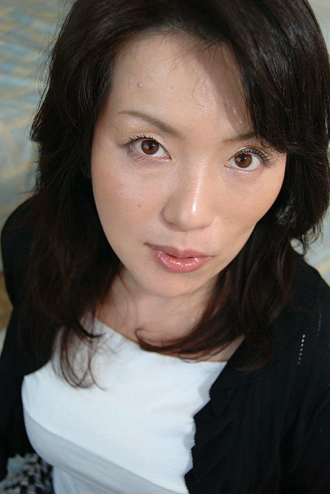 xopornpics japanese mature babe misuzu masuko gets fucked nice and hard and gets porno jumlah foto 1